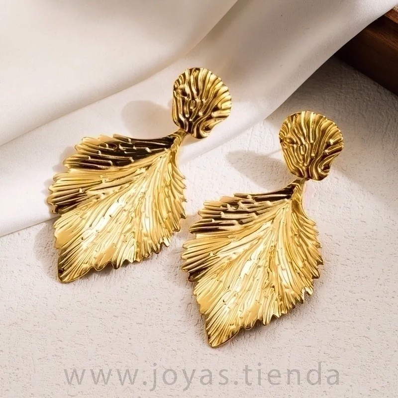 Pendientes Largos Dorados Hojas Ginkgo